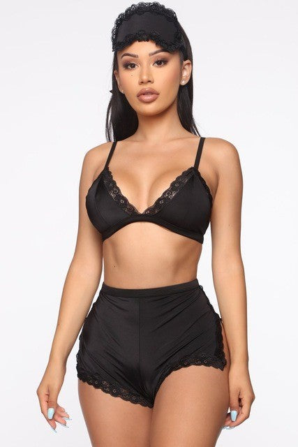 Nocturne Plush Lace Bra Set