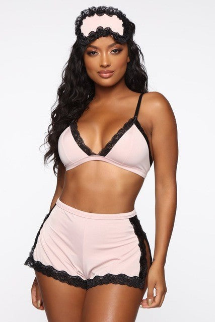 Nocturne Plush Lace Bra Set
