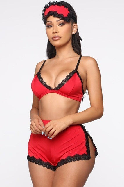 Nocturne Plush Lace Bra Set