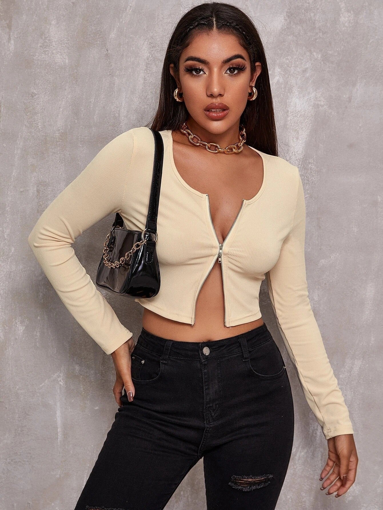 Noir Ease Crew Tee